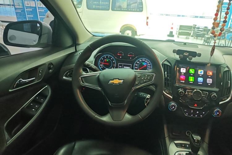 Used Chevrolet Cruze 2016 1.5L Automatic Luxury Edition Steering Wheel