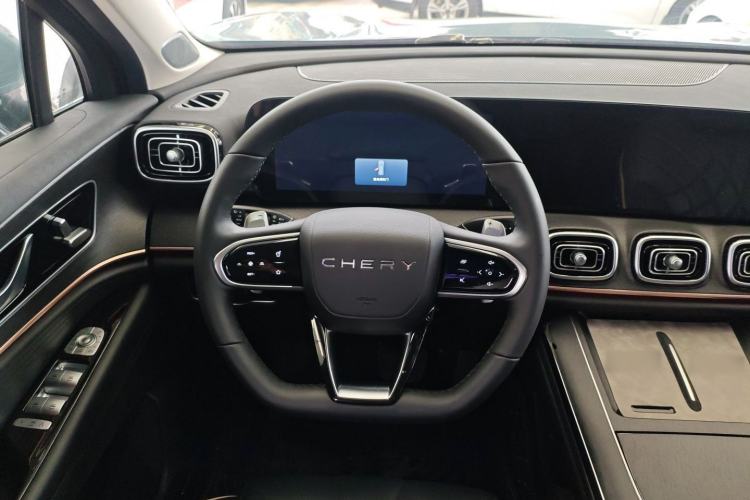 Used Chery Tiggo 9 2023 2.0T Dual-Clutch Two-Wheel Drive Luxury Edition 7 Seats
