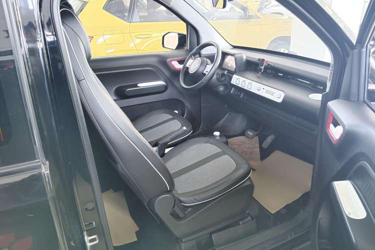 Used Wuling Hongguang MINIEV 2022 GAMEBOY 200km Gaming Edition with Lithium Iron Phosphate