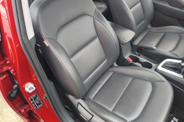 Used Hyundai Elantra (6th Generation / Lingdong) 2016 1.6L Automatic ZhiXuan · Luxury Version
