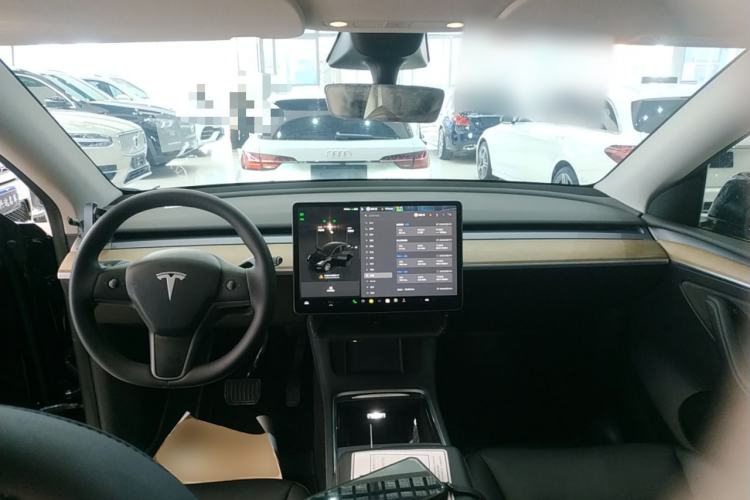 Used Tesla Model Y 2022 Rear-Wheel-Drive Version
