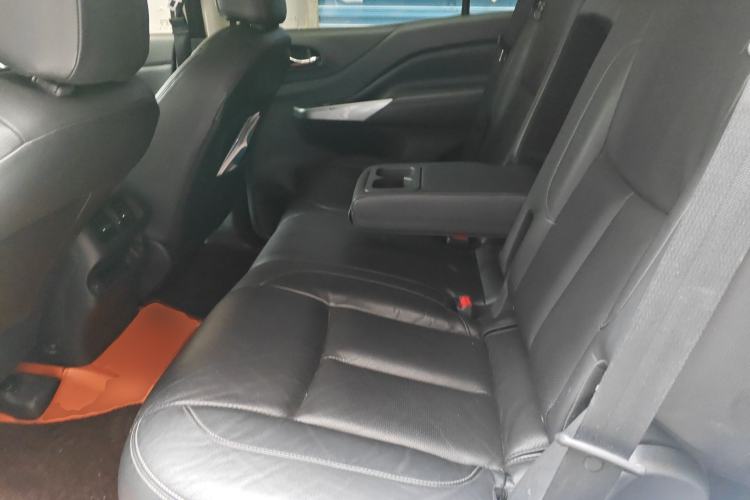 Used Nissan Terra 2018 2.5L Automatic 2WD Luxury Edition