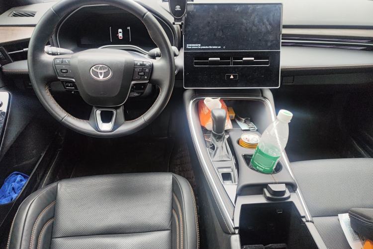 Used Toyota Avalon 2024 Dual-Engine 2.5L XLE Premium Edition