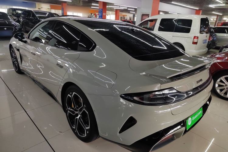 Used Xiaomi Auto SU7 2024 Four-Wheel Drive Ultra-Long Range Advanced Intelligent Driving Max Edition
