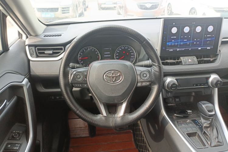 Used Toyota Wildlander 2022 2.0L CVT Two-Wheel Drive Luxury PLUS Edition
