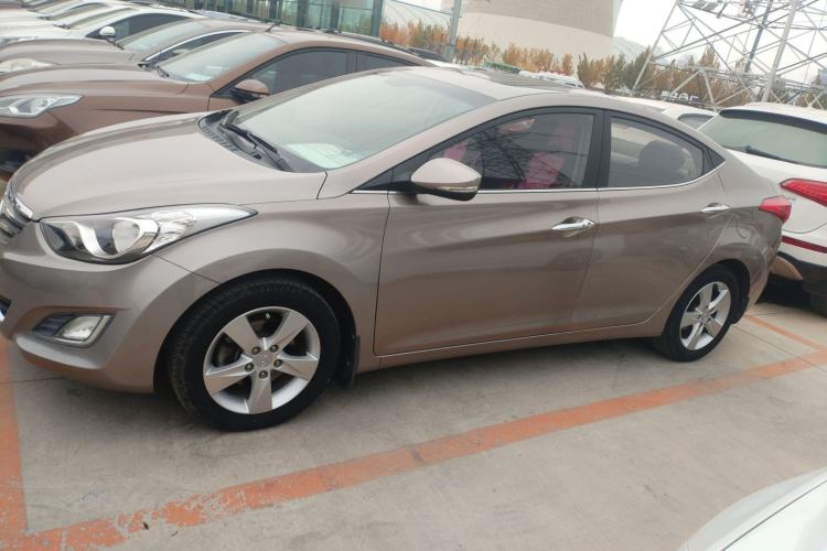 Used Hyundai Elantra (5th Generation / Langdong) 2012 1.6L Manual Leading Model