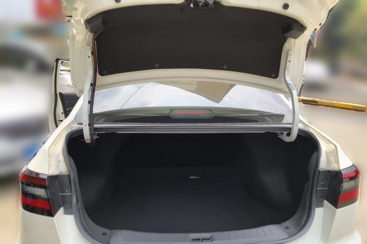 Used Venucia D60 2023 PLUS 1.6L XL CVT Yue Ling Edition Trunk