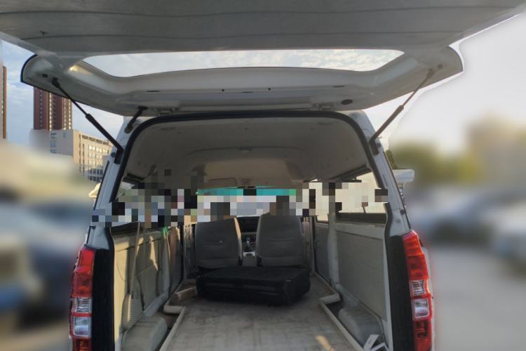 Used Jinbei New Hiace X30L 2023 1.5L Super-Enjoyment Edition Passenger Van 5/6/7-Seater Non-Air-Conditioned Version SWC15M Trunk