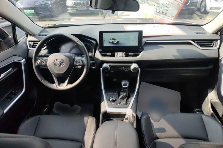 Used Toyota Wildlander 2023 Dual-Engine 2.5L E-CVT 4x4 Luxury PLUS Edition