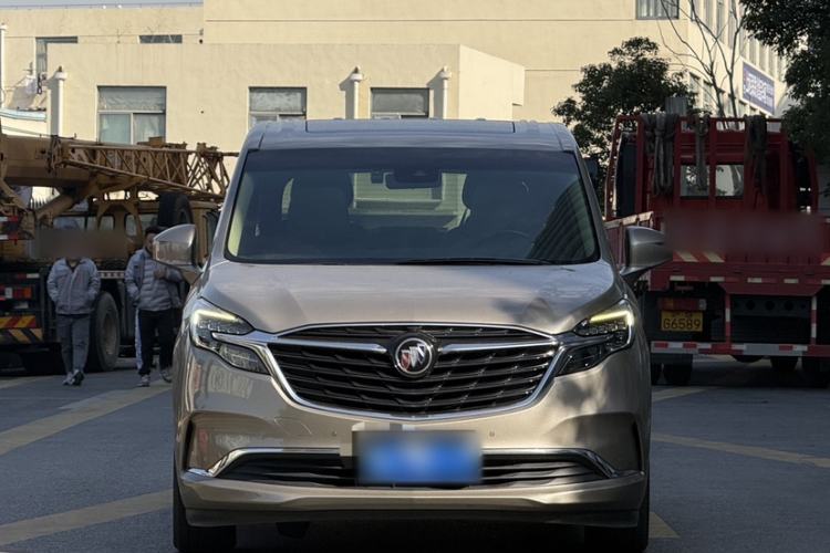 Used Buick GL8 2022 ES Landtrek 653T Luxury Edition
