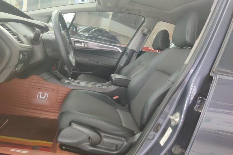 Used Honda Jade 2017 1.8L automatic Comfort version 5 seats
