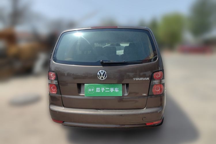 Used Volkswagen Touran 2011 1.4T Manual ZhiShang Edition 5-seater
