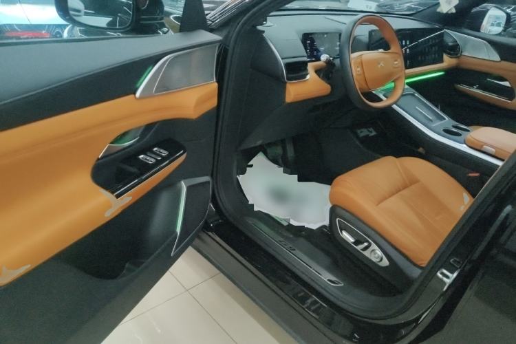 Used XPeng G9 2025 625 Long-Range Max
