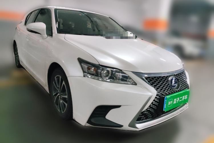 Used Lexus CT 2017 CT200h Elite Edition Solid Color China V Standard Front Right 45 Deg