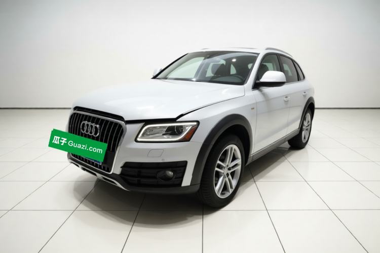 Used Audi Q5 2017 Plus 40 TFSI Technology Model