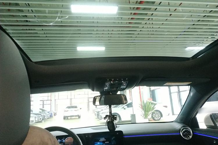 Used Mercedes-Benz A-Class 2022 Revised Version A 200 L Sport Sedan Fashionable Style Headliner