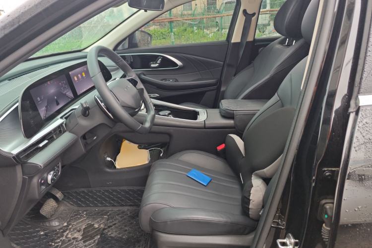 Used EXEED Lingyun 2025 300T Two-Wheel Drive Starry Edition