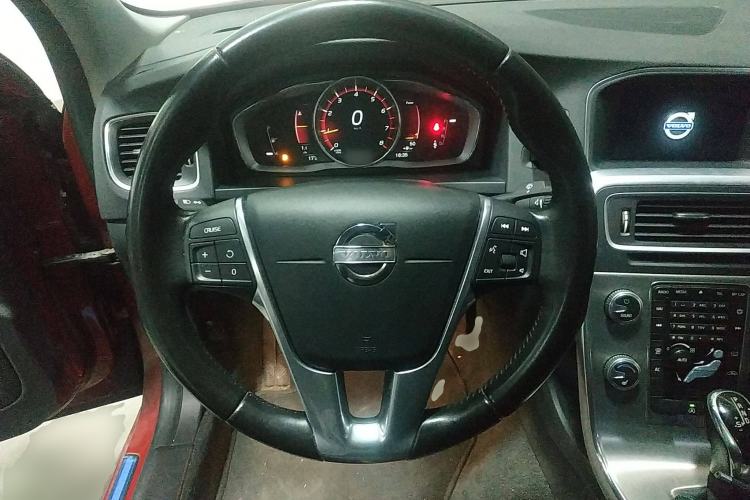 Used Volvo S60 2016 S60L T4 Zhiyuan Edition
