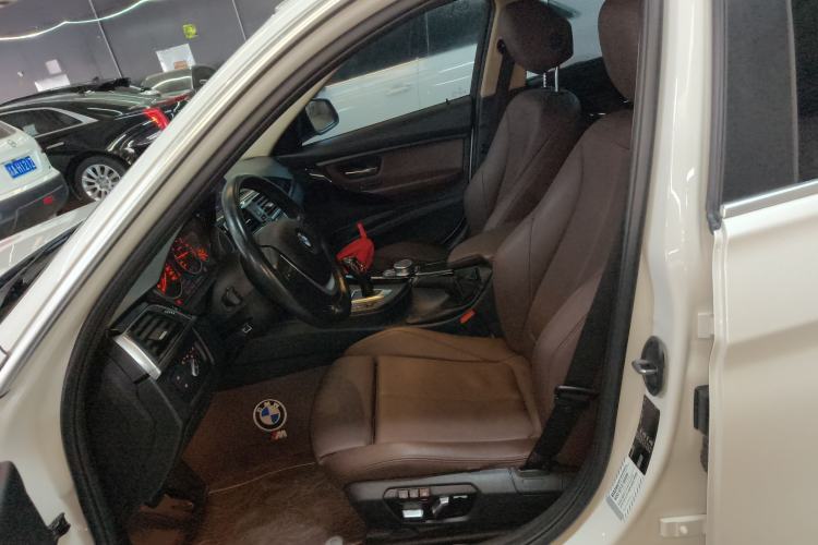 Used BMW 3 Series 2019 320Li Fashion Model Left Front Seat