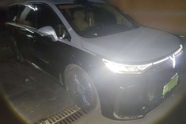 Used VOYAH Dream 2025 PHEV Four-Wheel-Drive Flagship Version – Qiankun Edition