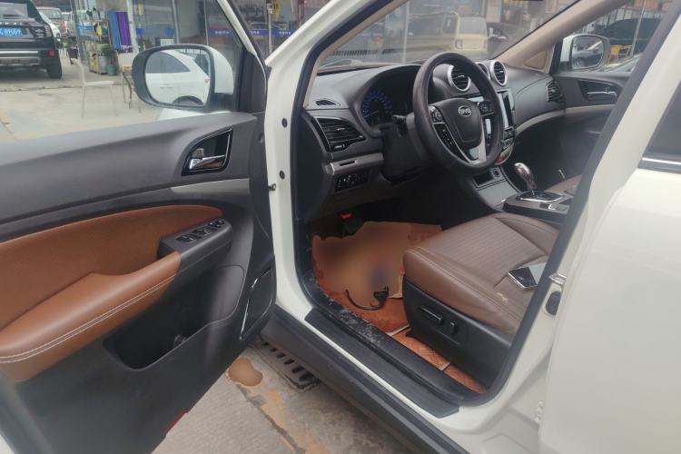 Used BYD S7 2015 2.0T Upgraded Automatic Luxury Version