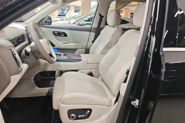 Used Geely Galaxy M9 2025 Model 230km Two-Wheel-Drive Exploration Edition Left Front Seat