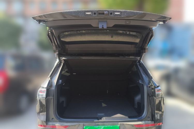 Used Volkswagen Tavendor 2023 380TSI Four-Wheel Drive R-Line Cruise Edition Trunk