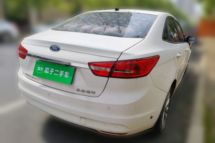 Used Ford Escort 2015 1.5L Automatic Fashion Model