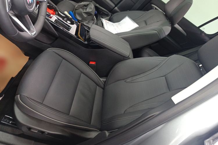 Used Buick Envision 2025 Encore Plus 28T Two-Wheel-Drive Platinum Edition