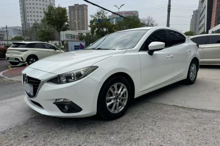 Used Mazda 3 Axela 2016 Sedan 1.5L Automatic Comfort Model