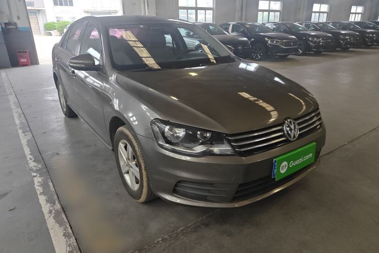 Used Volkswagen Bora 2013 1.6L Manual Fashion Edition Front Right 45 Deg