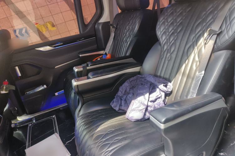 Used SAIC MAXUS G20 2021 Facelifted PLUS 2.0T Gasoline Automatic Luxury Edition