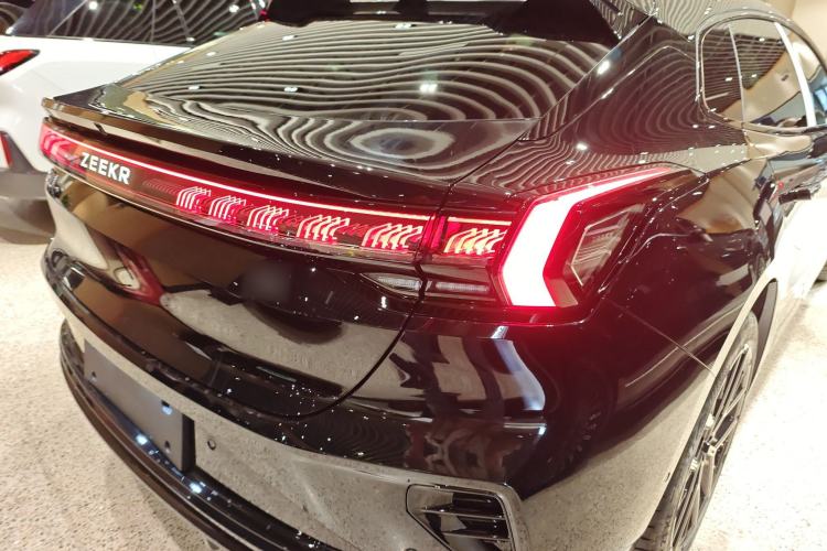 Used Zeekr 001 2026 Model 103° Rear-Drive Max Version Right Rear Taillight