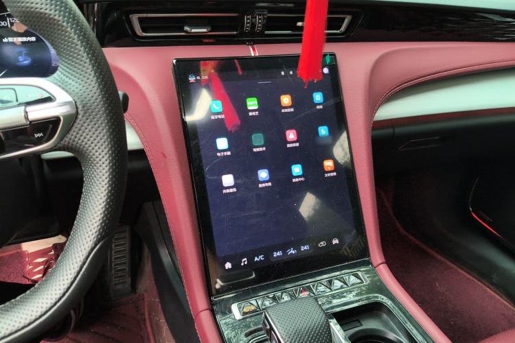 Used Hongqi H5 2025 2.0T Automatic Xuan Ying Edition Audio And AC Panel