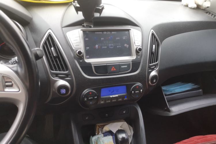 Used Hyundai ix35 2013 2.0L Automatic Two-Wheel Drive Smart GLS China IV Standard Audio And AC Panel