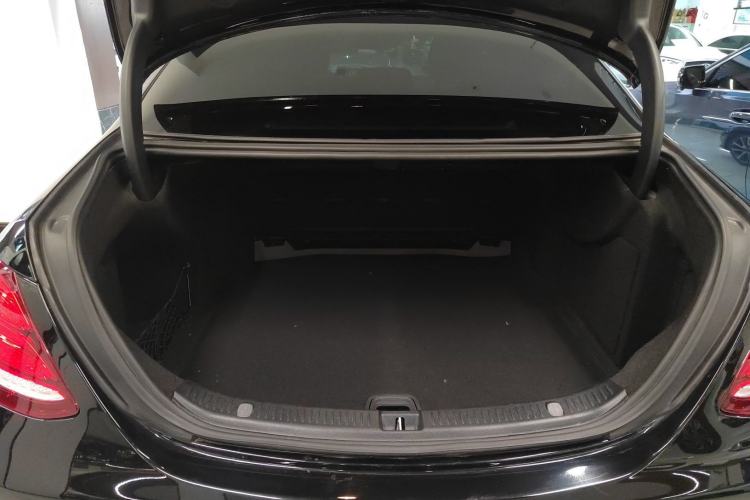 Used Mercedes-Benz E-Class 2019 Restyled E 300 L Luxury Edition Trunk