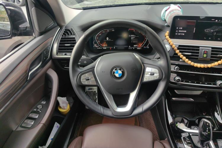 Used BMW X3 2021 xDrive28i Luxury Package Steering Wheel