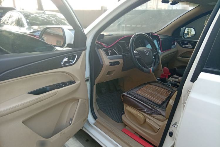 Used Baojun 730 2016 1.5L Manual Standard Version 7 Seats
