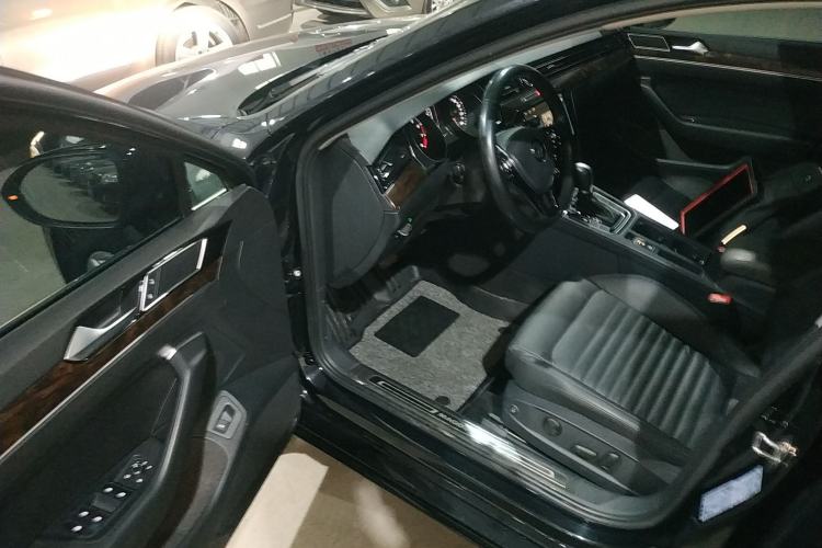 Used Volkswagen Magotan 2019 330TSI DSG Leading Model China VI Standard