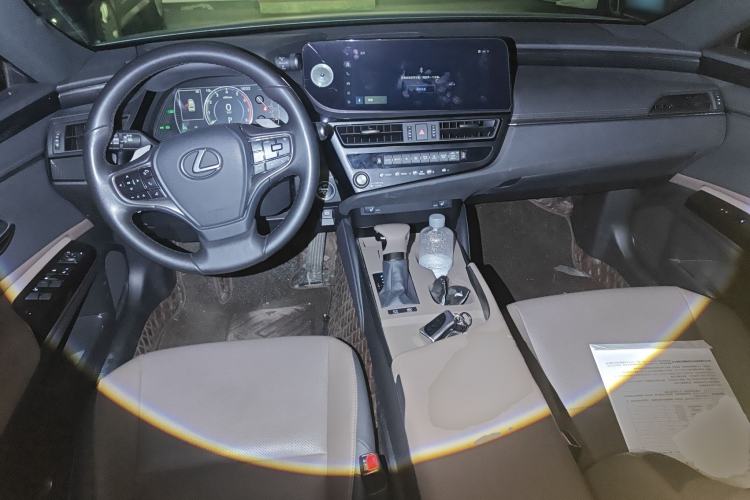 Used Lexus ES 2022 300h Excellence Edition
