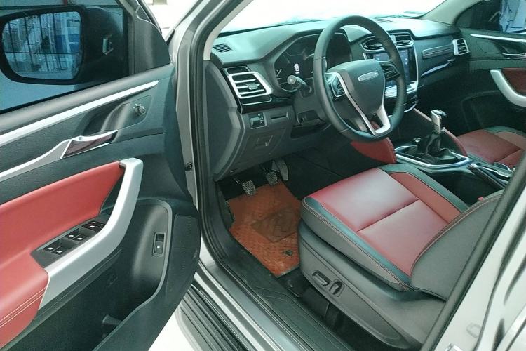 Used SAIC MAXUS Xingji 2023 Starry L 2.0T Diesel Manual 4x4 Elite Edition Long Bed