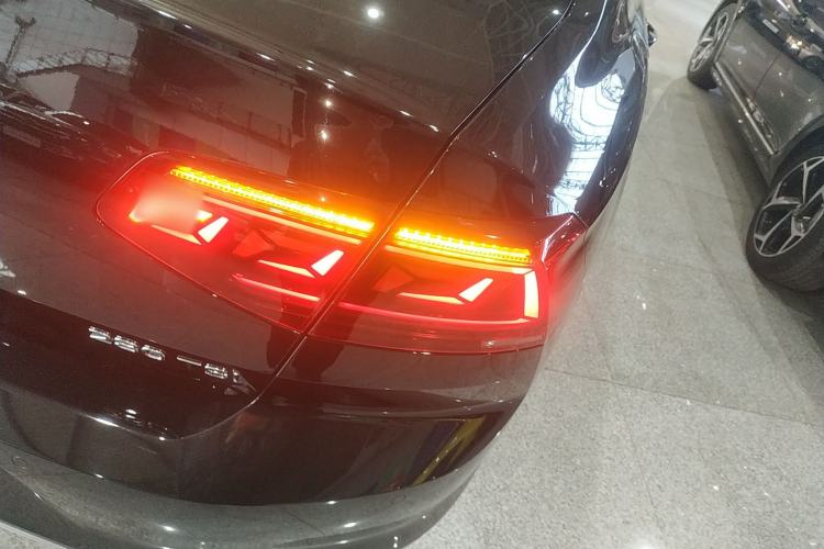 Used Volkswagen Magotan 2025 Revised Version Zhongxiang Edition 280TSI DSG Luxury Trim