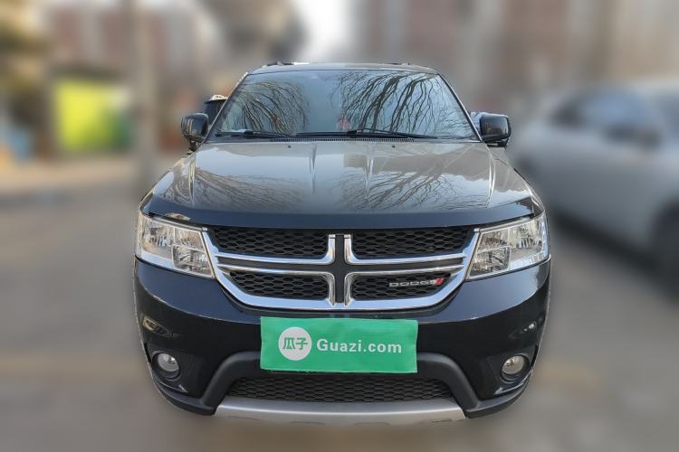 Used Dodge Journey 2013 2.4L Two-Wheel Drive Luxury Version Front