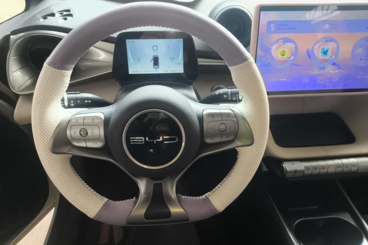 Used BYD Dolphin 2023 420 km Fashion Edition
