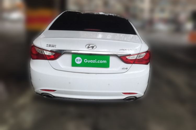 Used Hyundai Sonata 2014 2.4L Automatic Luxury Version China IV Standard Rear