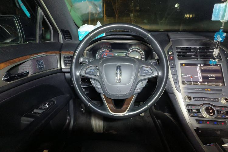 Used Lincoln MKZ 2017 2.0T Luxury Edition
