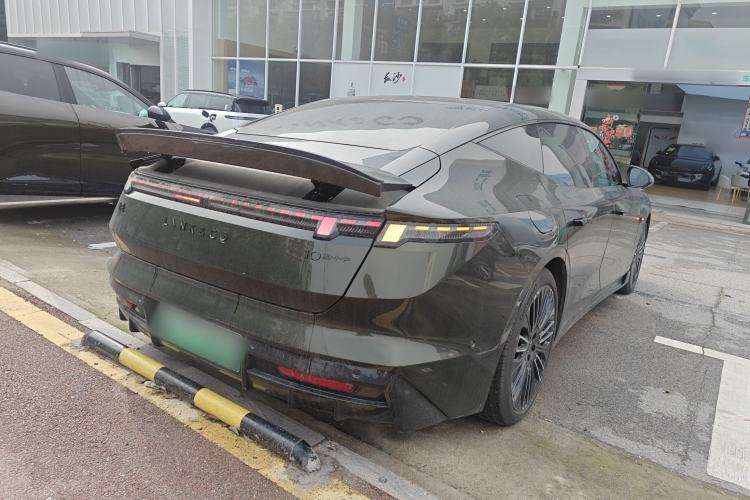 Used Lynk & Co 10 EM-P 2025 Model 240 All-Wheel Drive Ultra—Sport Edition Rear Right 45 Deg