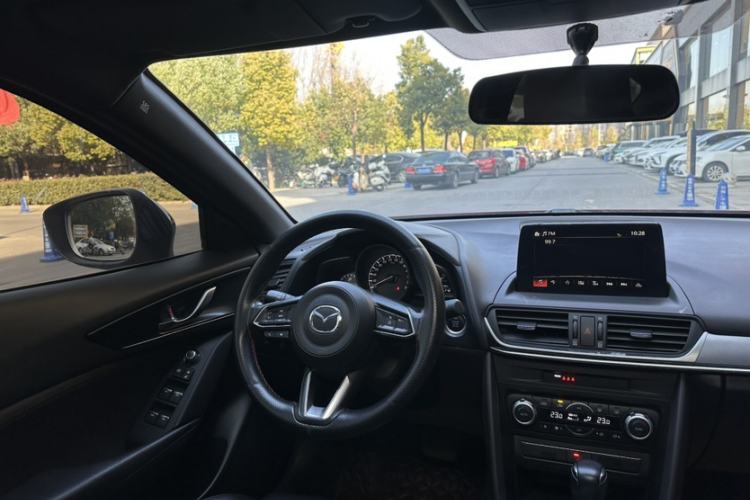 Used Mazda CX-4 2020 2.0L Automatic Two-Wheel Drive Blue Sky Luxury Edition
