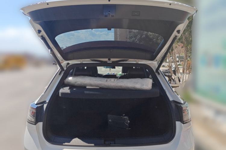 Used Volkswagen T-ROC 2024 300TSI DSG Two-Wheel-Drive Chen Guang Edition Trunk