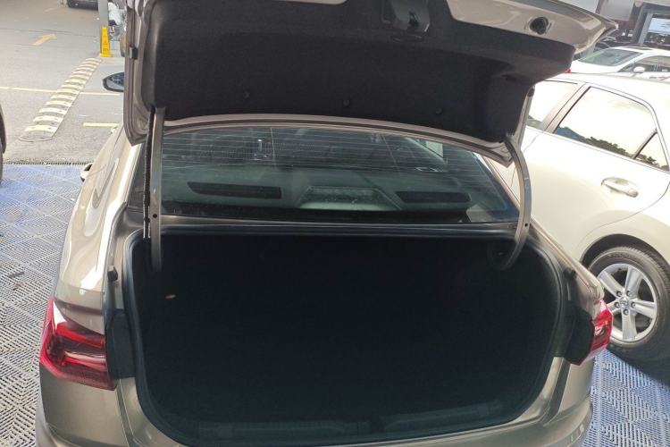 Used Volkswagen Bora 2021 1.5L Automatic Elite Smart Connect Edition
